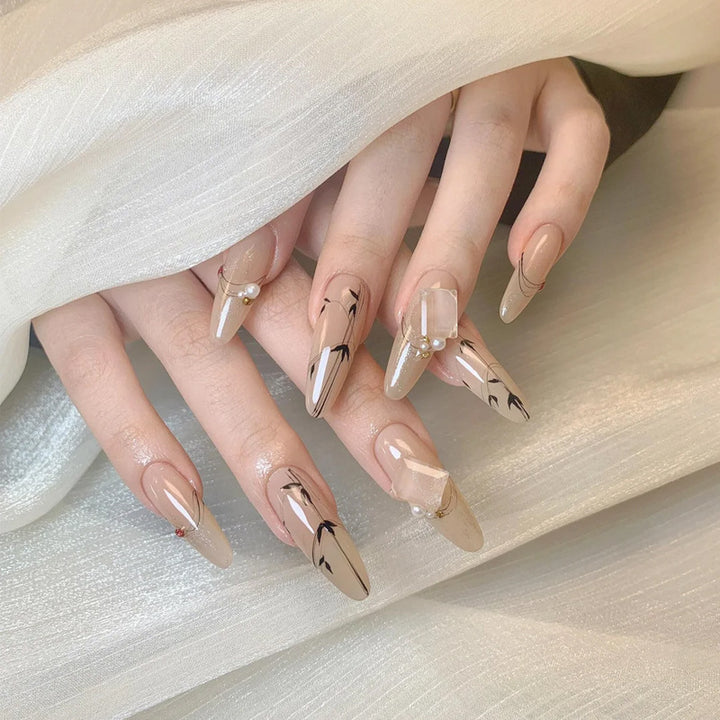 Stylish Press-On Nail Tips with Leopard Design Bowlift