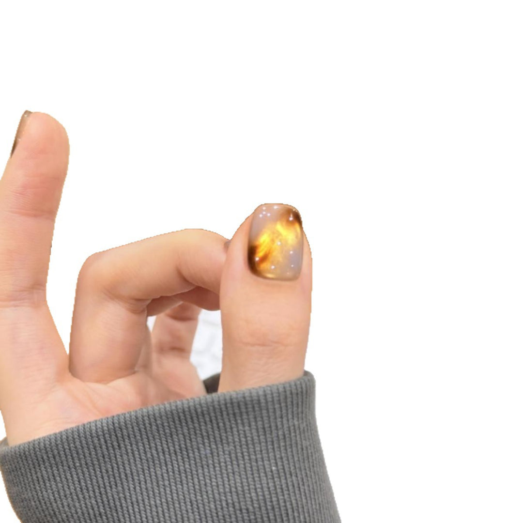 Artificial nails with noble metallic design Bowlift
