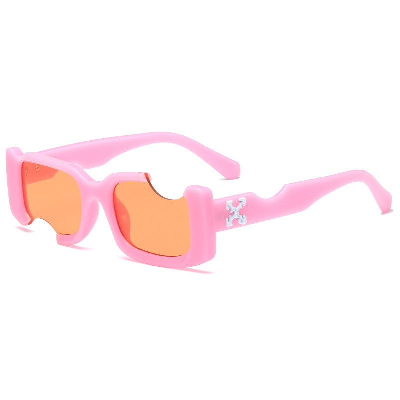 Ladies fashionable goggles in unique futuristic design Bowlift