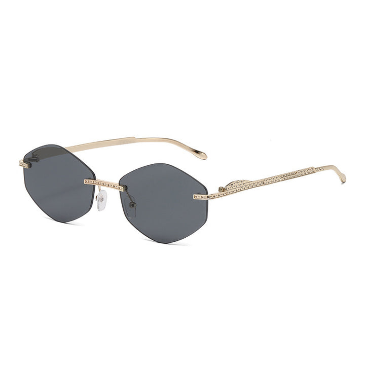 Women's extravagant sunglasses with sparkling accents Bowlift