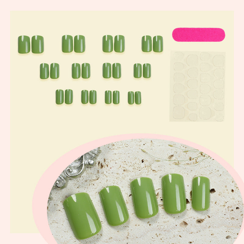Acrylic nail set with shiny surfaces and perfect fit Bowlift