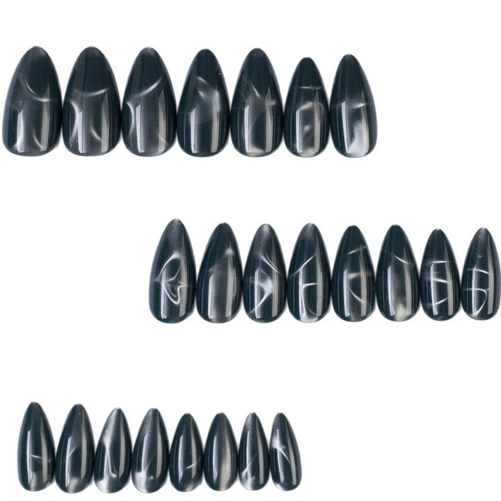 Artificial nails with elegant pointed design Bowlift
