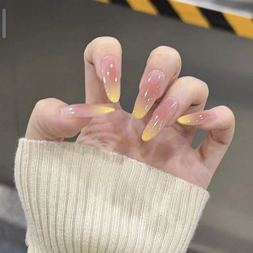 Press-On Nail Tips with Ombre Design Bowlift