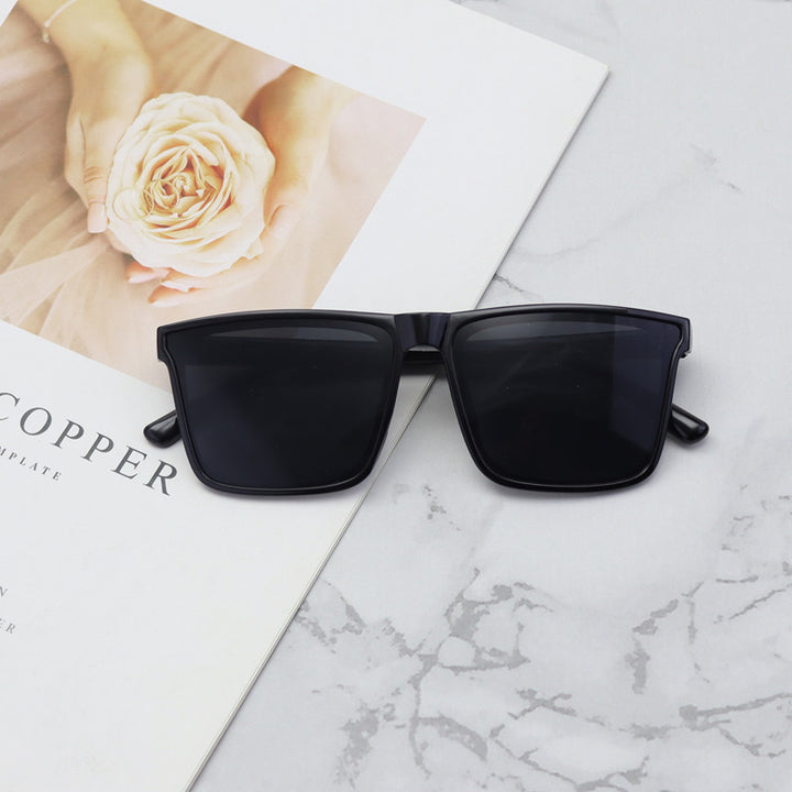 Contemporary Square Frame Sunglasses Bowlift