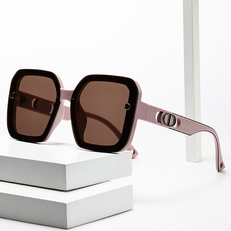 Women's fashionable sunglasses in elegant oversized design Bowlift