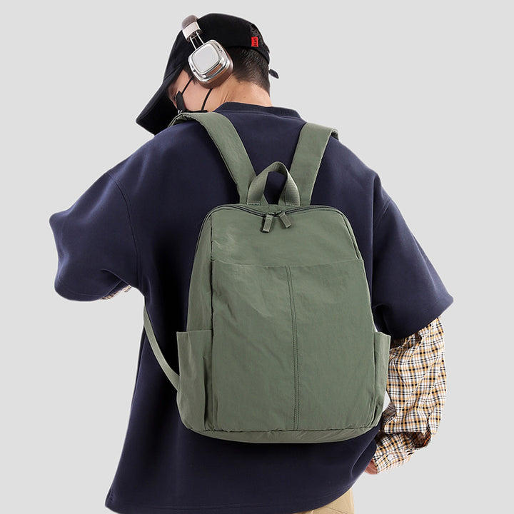 Everyday backpack with practical space concept Bowlift