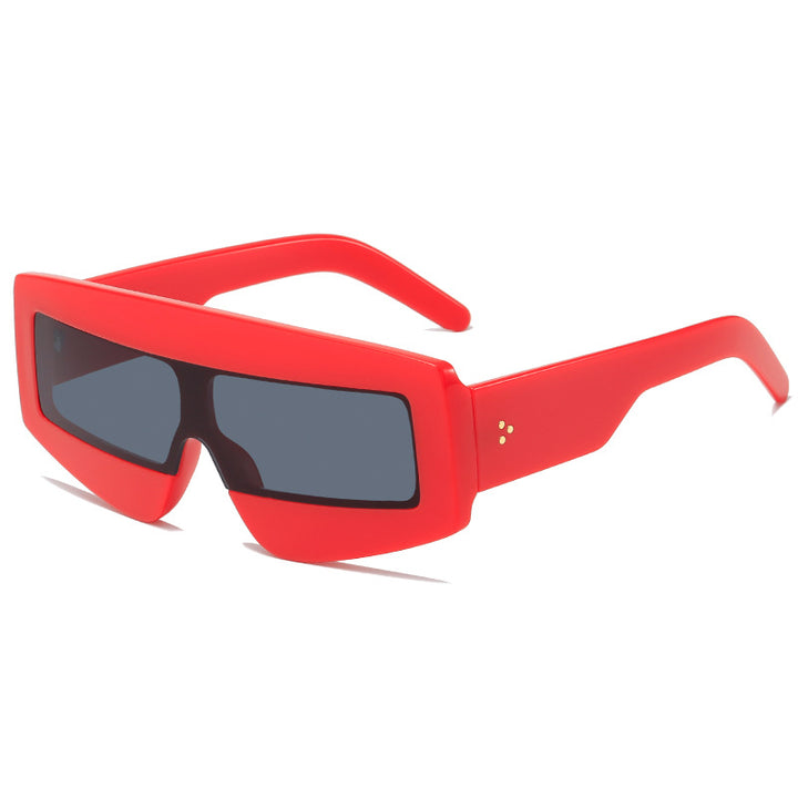 Women futuristic sunglasses in chunky design Bowlift