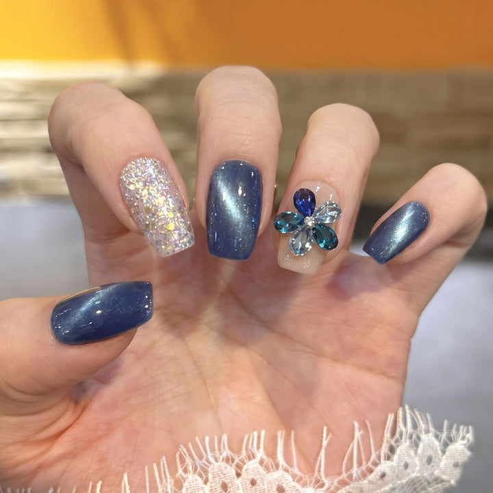 Elegant Floral Press-On Nail Set with Gemstone Accents Bowlift