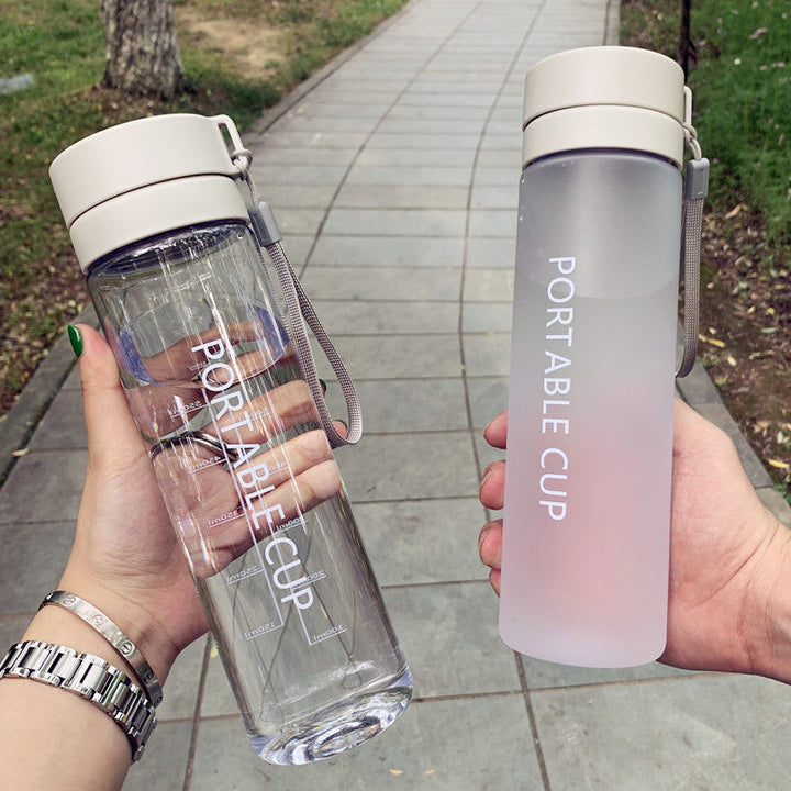 Women's portable water bottle with practical cleaning system Bowlift