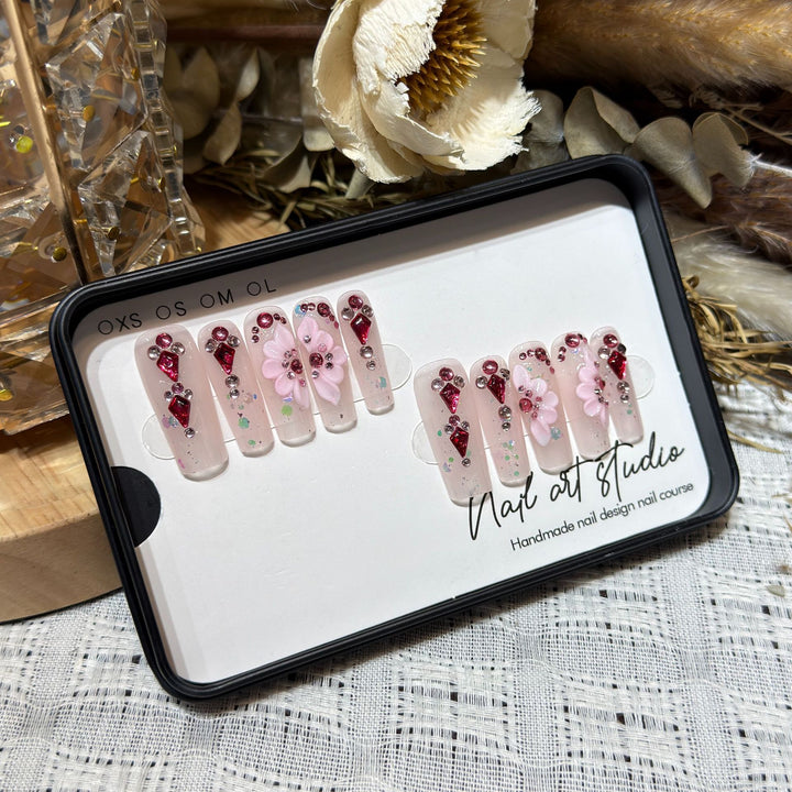 Floral-Themed Press-On Nail Set with Gemstone Accents Bowlift