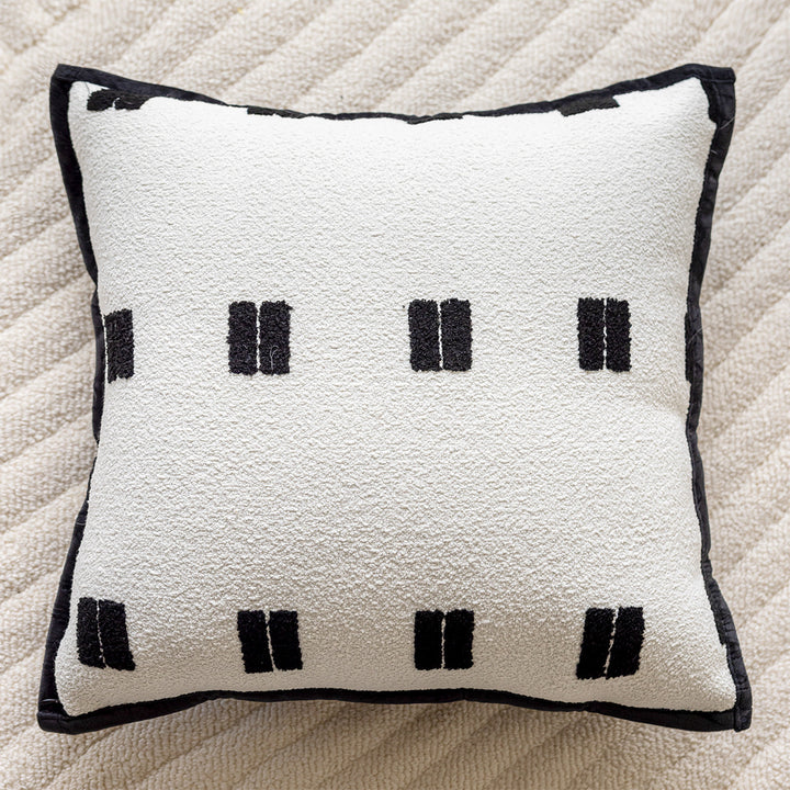 Luxurious cushion made of faux fur