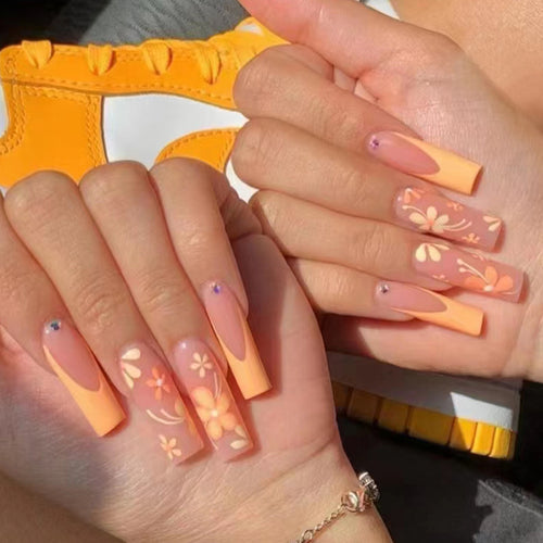 Artificial nail set with floral acrylic decorations Bowlift