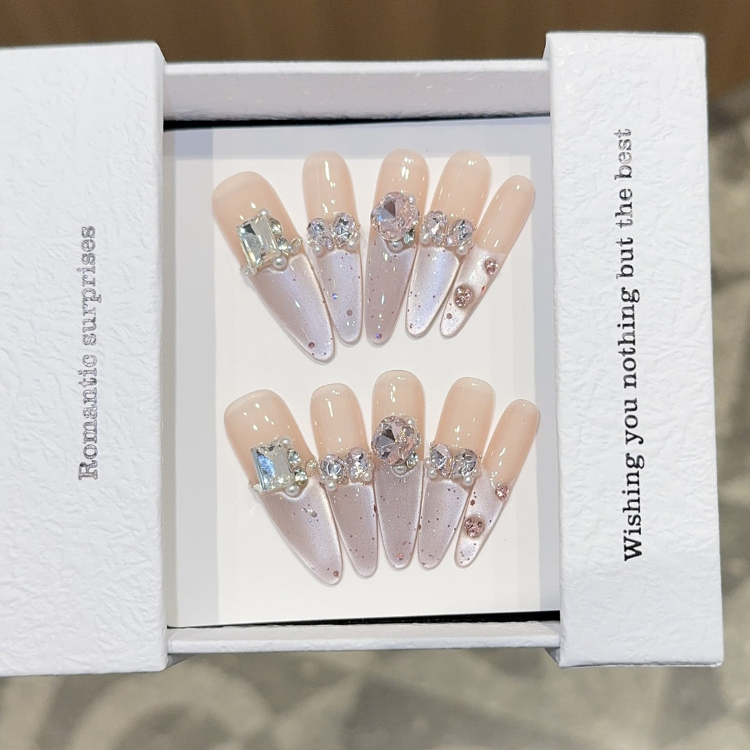 Romantic artificial nails with glitter decoration Bowlift