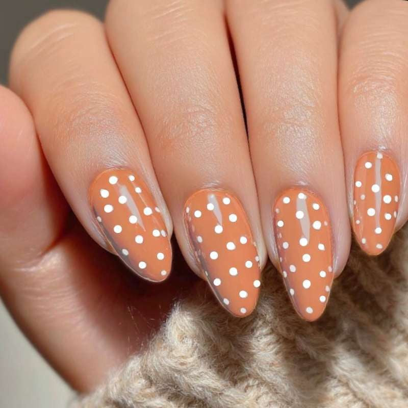 Polka Dot Stiletto Press-On Nails Bowlift