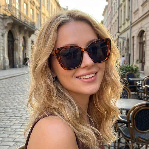 Ladies Fashion Oversized Sunglasses with Unique Design Bowlift