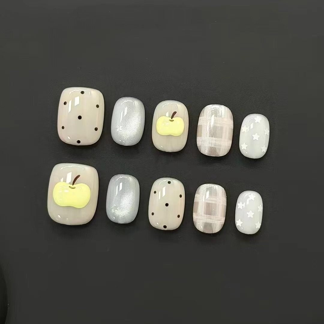 Artistic Themed Press-On Nail Collection Bowlift