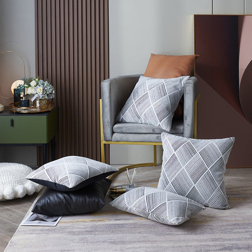 Geometric Patterned Throw Cushion