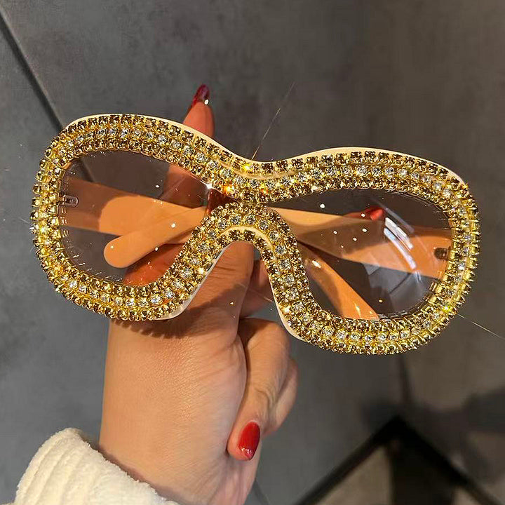 Women's glamorous sports sunglasses with extravagant crystal frame Bowlift