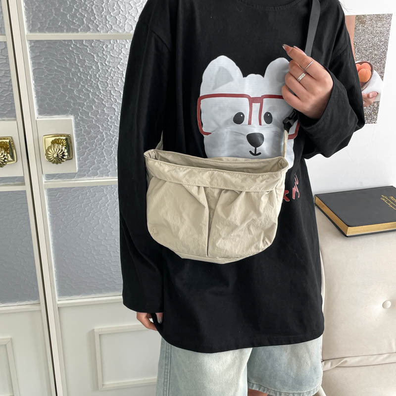 Fashionable shoulder bag with adjustable shoulder strap Bowlift