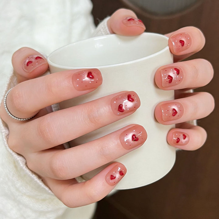 Innovative Heart-Themed Adhesive Nail Art Bowlift