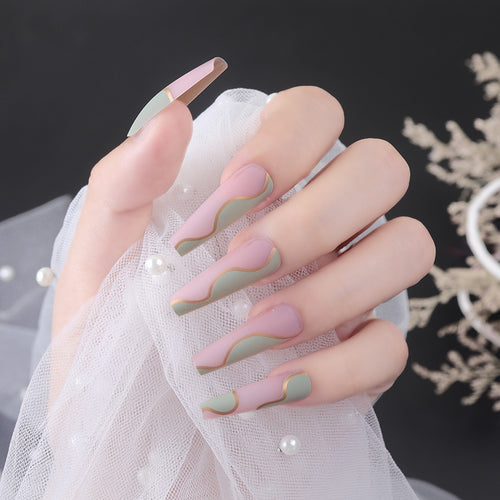 Long Elegant Press-On Nail Set with Wave Design Bowlift