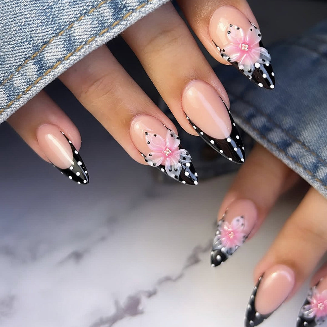 Elegant Stiletto Nail Art Set Bowlift