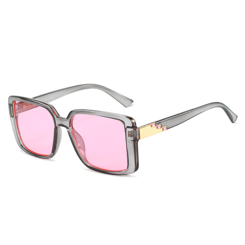 Women's fashionable square sunglasses with trendy details Bowlift