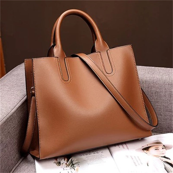 Elegant tote bag with practical inner pockets Bowlift