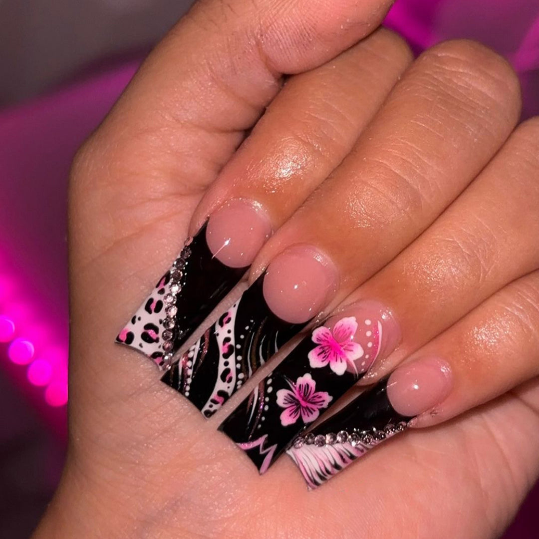 Decorative Long Press-On Nail Extensions Bowlift