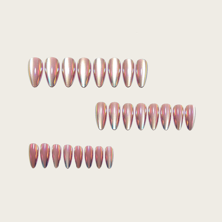 Artificial nails with holographic effect and elegant finish Bowlift