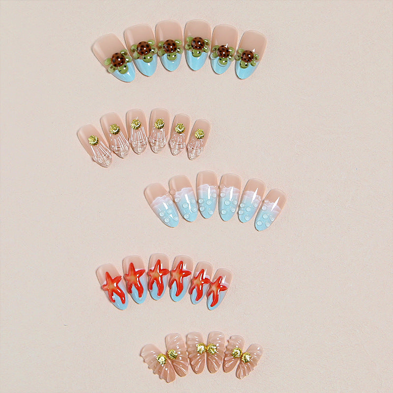 Artificial nails with maritime motifs Bowlift