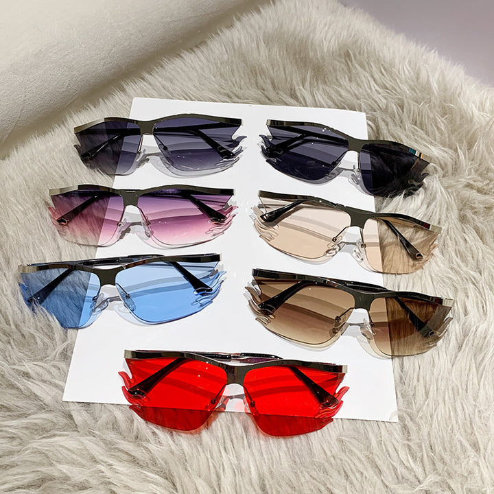 Women futuristic sunglasses with distinctive design Bowlift