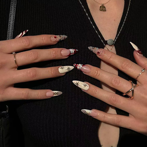 Artificial nails with sparkling details Bowlift