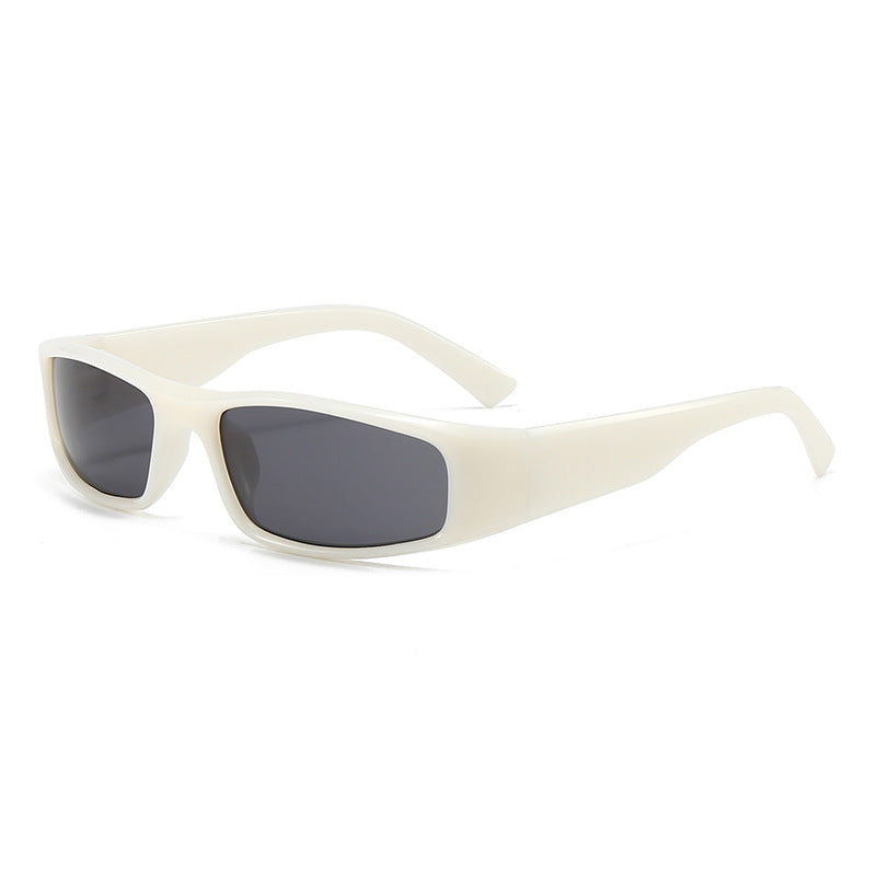 Women's sporty sunglasses with a sturdy frame Bowlift