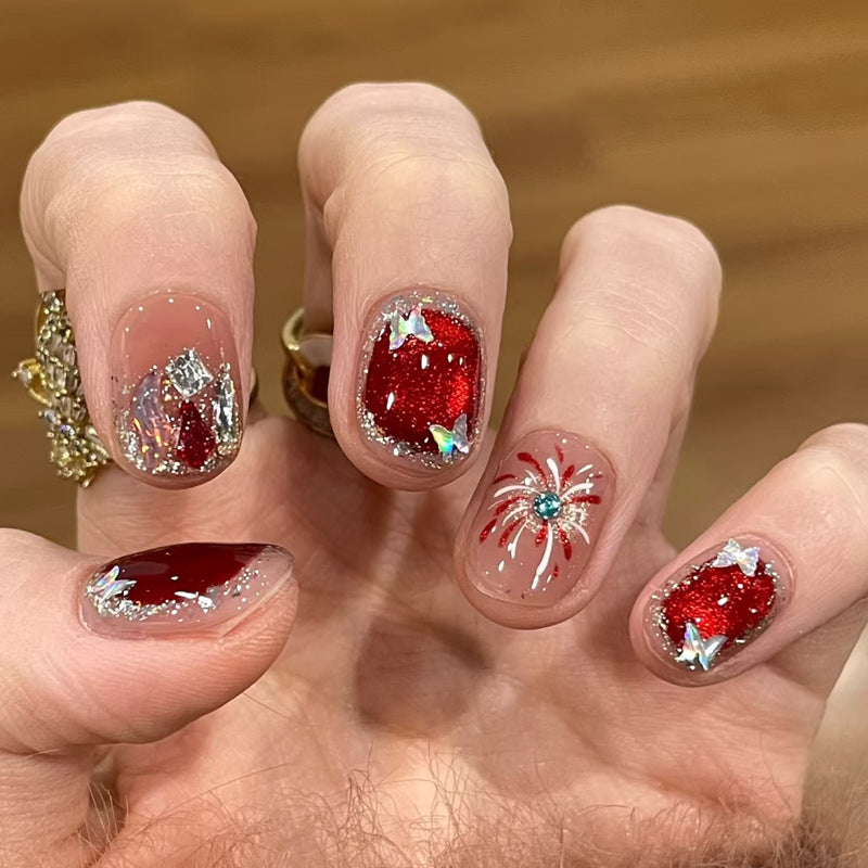 Nail set with sparkly glitter and creative design accents Bowlift