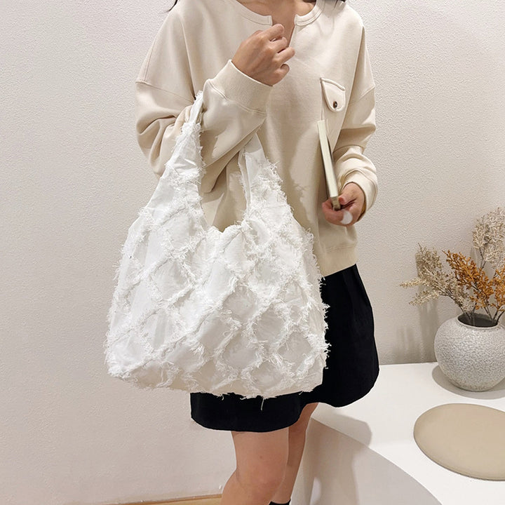WoFringed Textured Shoulder Bag Bowlift