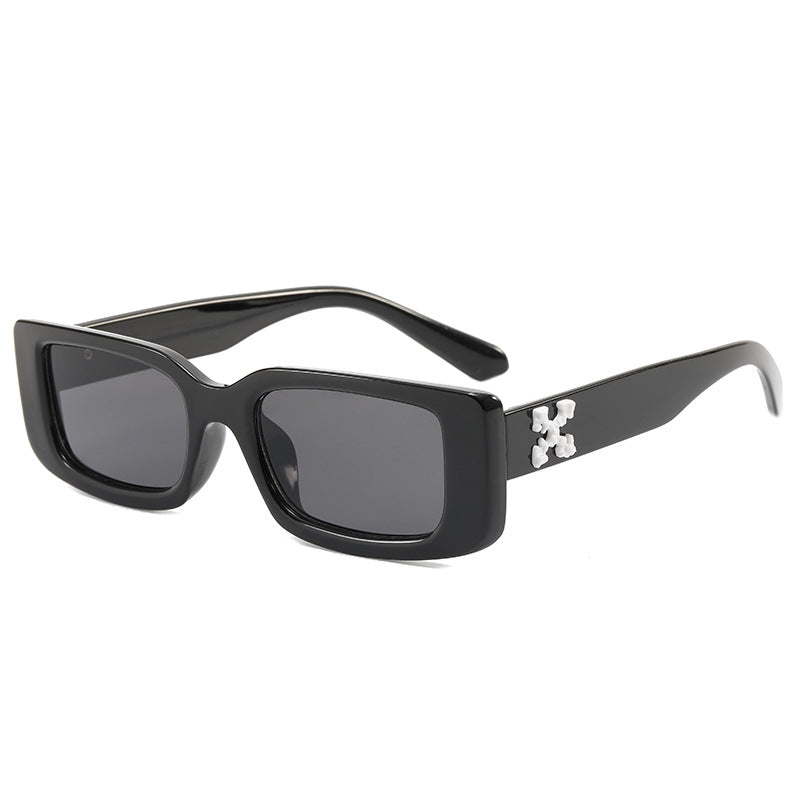 Women's Fashion Sunglasses with Distinctive Design Bowlift