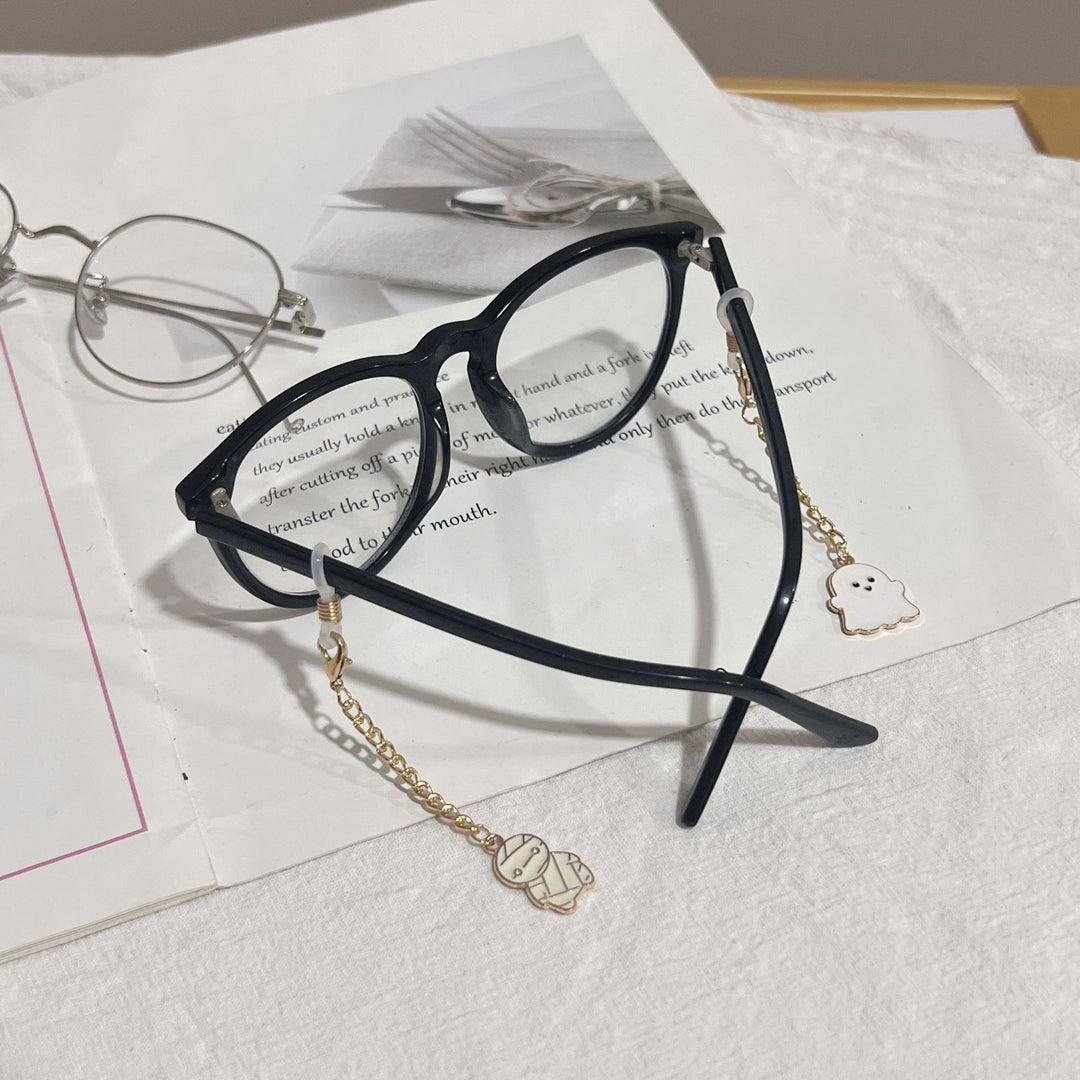 Decorative Eyewear Chain with Halloween Charms Bowlift