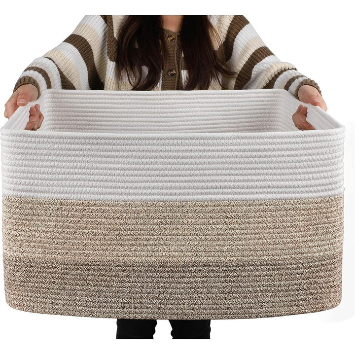 Women Open Storage Basket made of woven material Bowlift