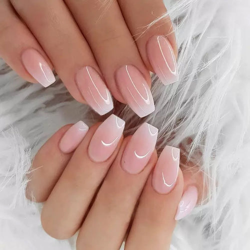 Artificial nail set with elegant ombre effect Bowlift