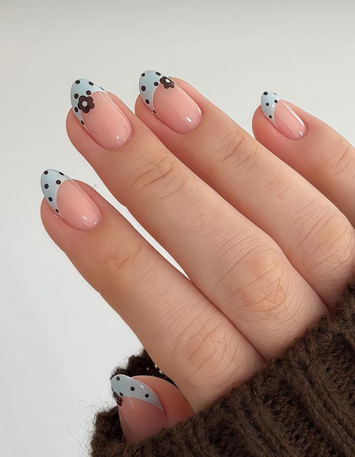 Artistic Floral Tip Press-On Nails Bowlift