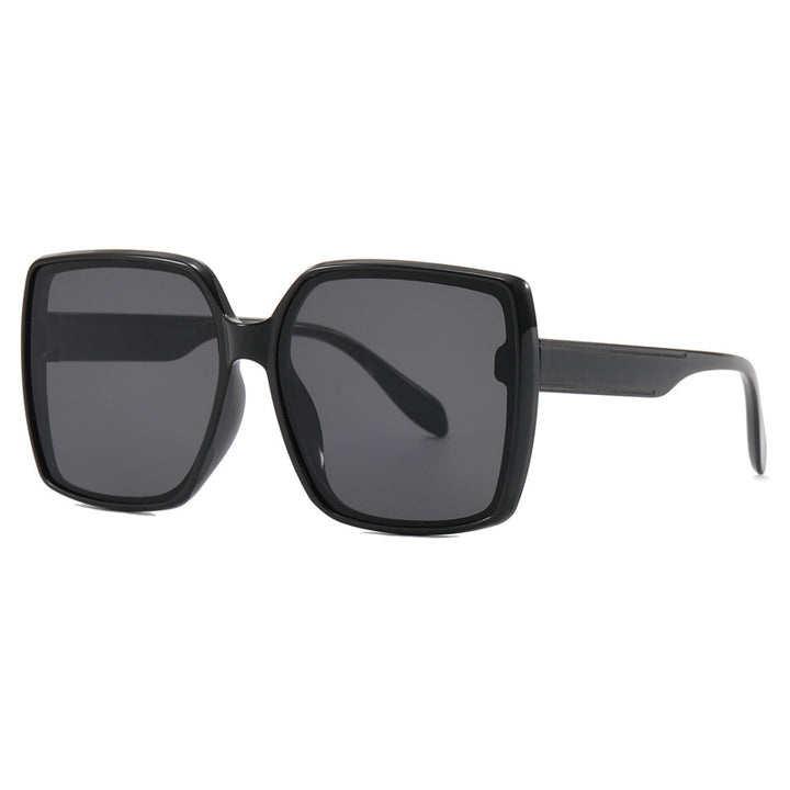 Ladies oversized sunglasses in modern tortoiseshell design Bowlift