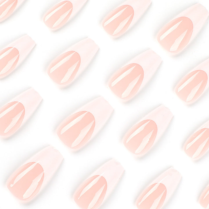 Elegant artificial nails with French design Bowlift