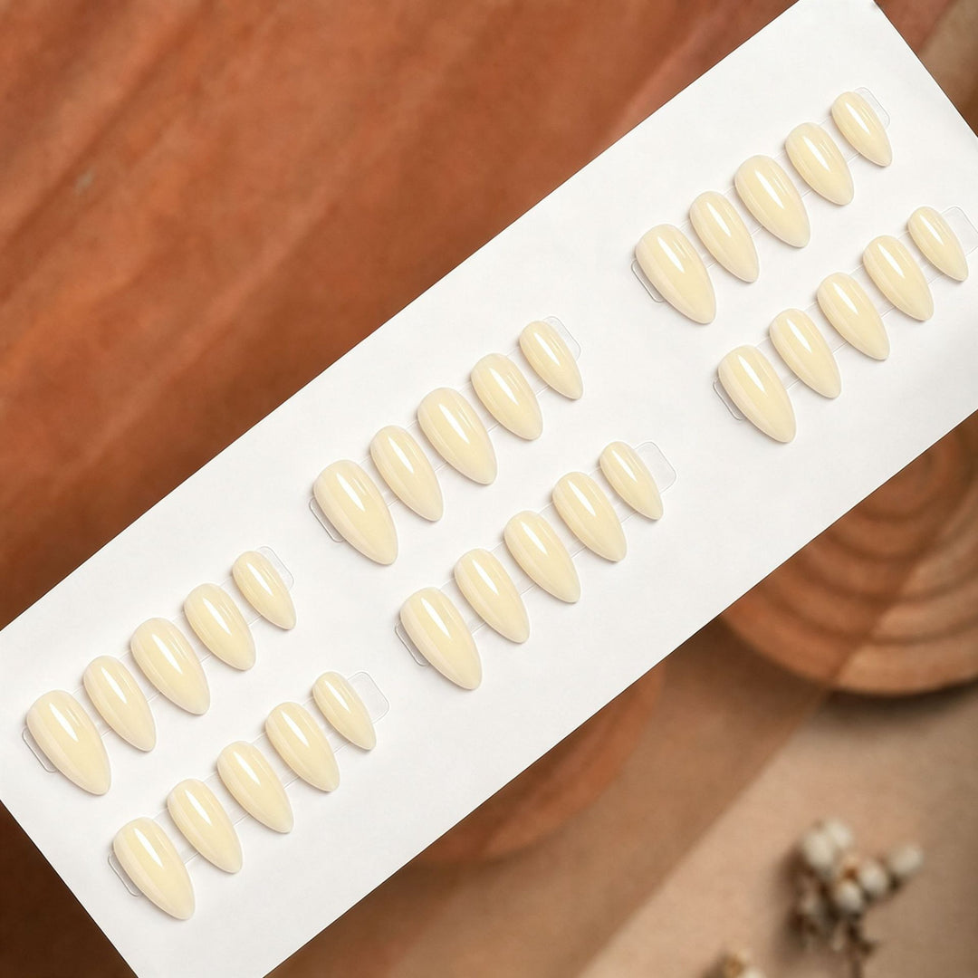 Artificial Nail Set with Innovative French Tip Bowlift