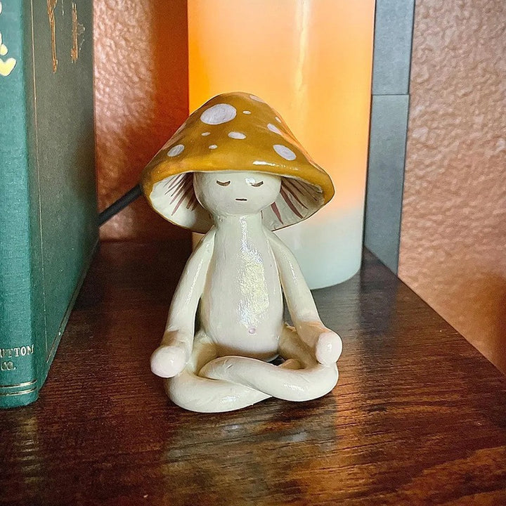 Decorative figure of a meditating mushroom Bowlift