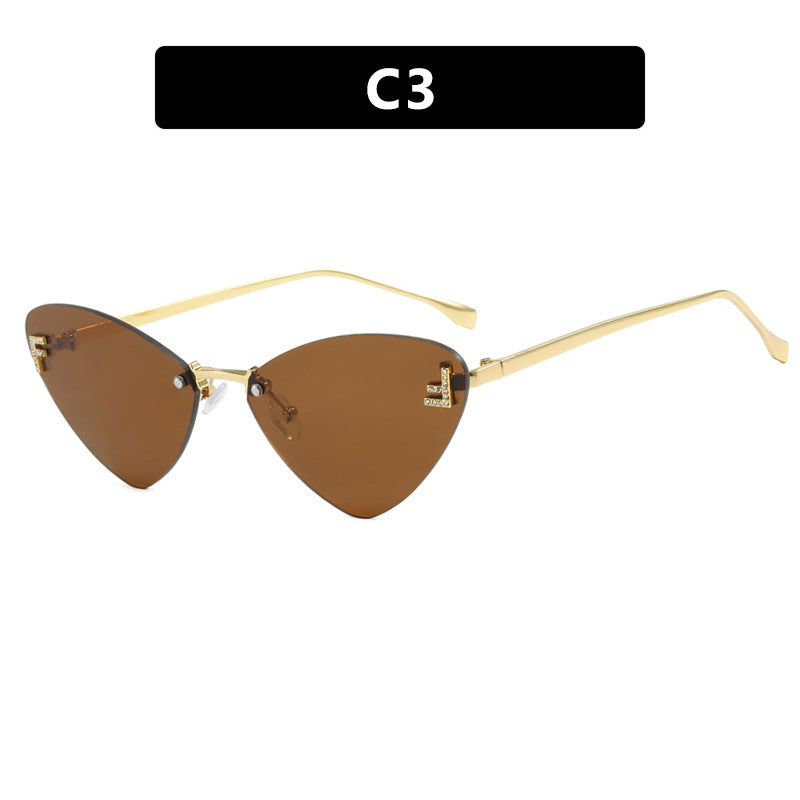 Women's extravagant Cat-Eye sunglasses with sparkling details Bowlift