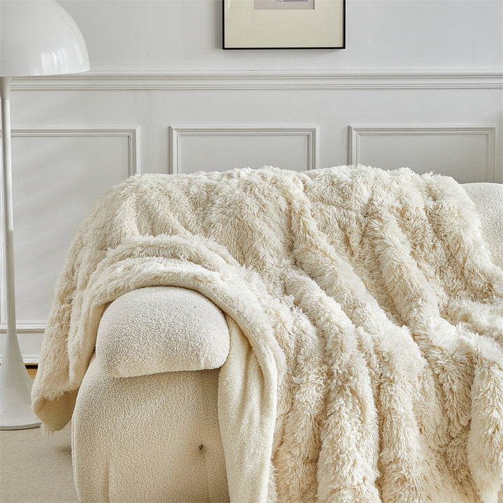 Women Luxury and Soft Faux Fur Blanket Bowlift