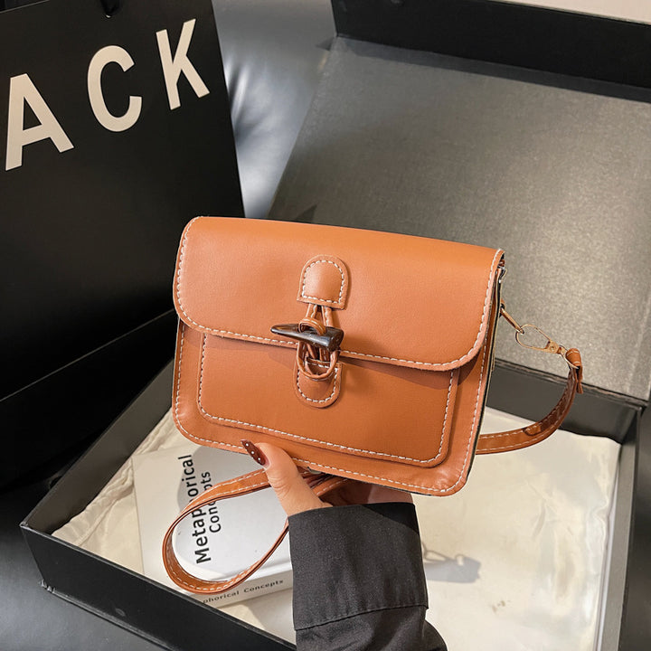 WoStructured Leather Crossbody Bag Bowlift