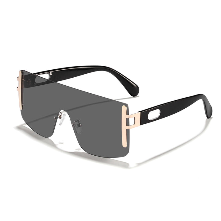Ladies oversized sunglasses with modern futuristic design Bowlift