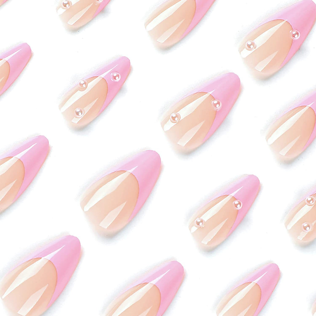 Artificial nail set with elegant pearl embellishments Bowlift